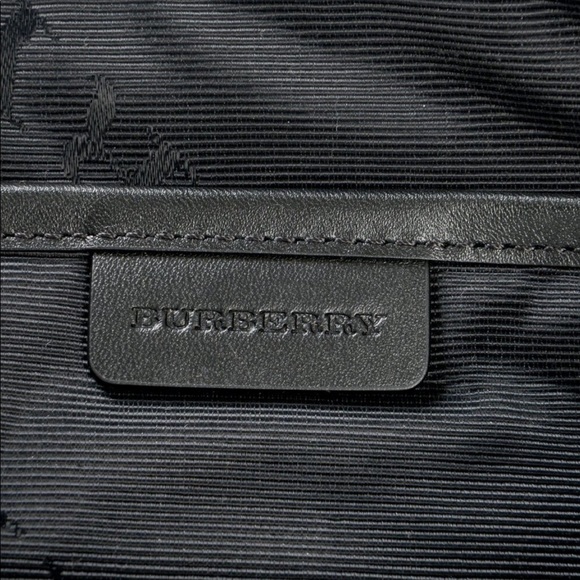 Burberry Nylon pouch in burgundy color new without tags - Picture 6 of 6